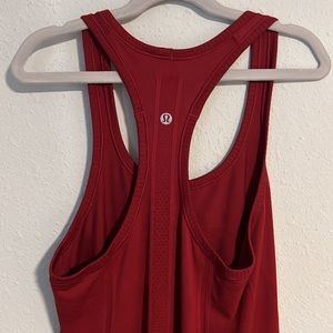 Lululemon red swiftly tank size 4